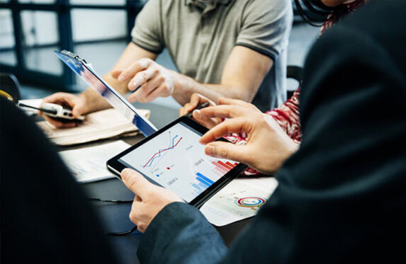All-Embracing Compliance and Data Management